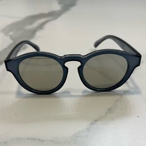 Seafolly Aqua Round Bronte Sunglasses w/ Gold Case – Minor Flaw